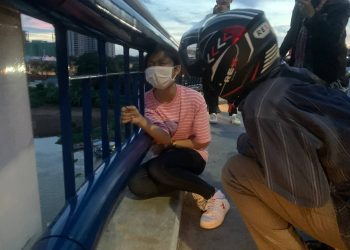 ខូចចិត្តបែកបាក់ស្នេហា មកសម្រេចចិត្តយកវិធីបន្សល់ទូកស្បែកជើងនិងកាបូប