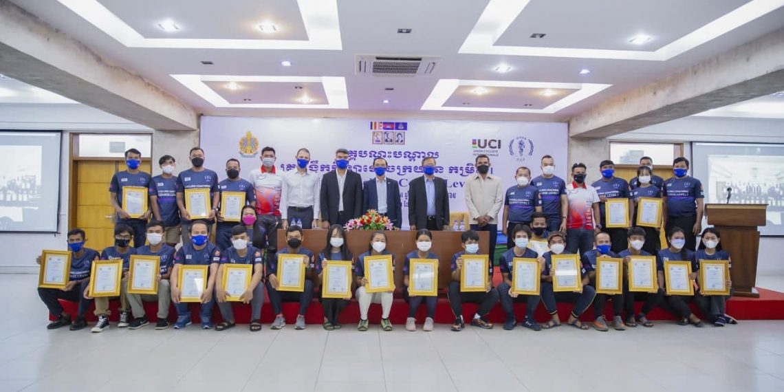 កម្ពុជាបោះជំហានបន្ថែមលើកកម្ពស់គ្រូបង្វឹកប្រណាំងកង់ដើម្បីជំនាន់ក្រោយៗអាចលើកពានលើឆាកអន្តរជាតិ