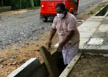 អ្នកភូមិរងផលប៉ះពាល់យ៉ាងខ្លាំងដោយអាជ្ញាធរមិនបានជួសជុលផ្លូវ