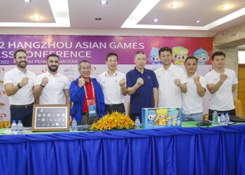 មនុស្សមិនតិចឡើយគឺជាង១ពាន់នាក់ចូលរួមរត់ប្រណាំងអបអរព្រឹត្តិការណ៍ Asian Games Hangzhou 2022  ក្នុងទីក្រុងភ្នំពេញ